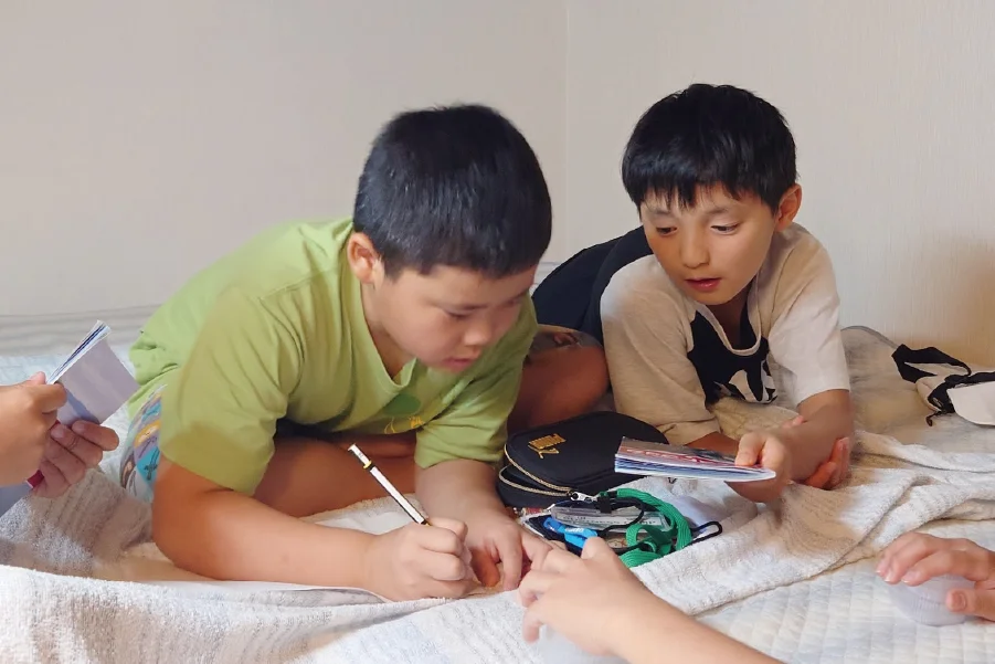 活動中の子どもたち